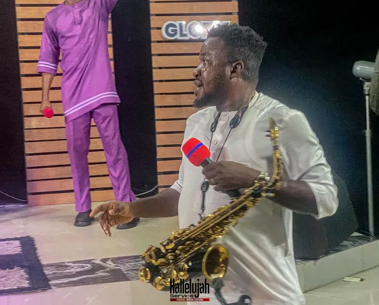 Praise & Worship Ministration