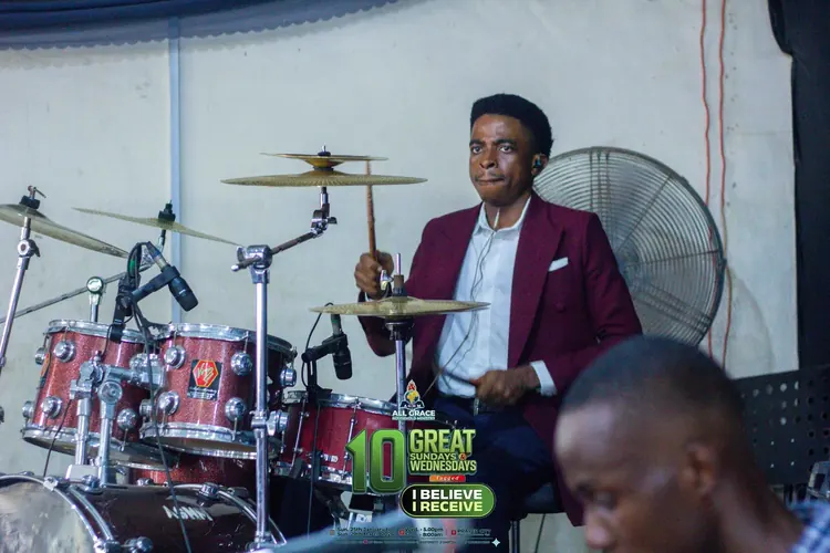 Praise & Worship Ministration